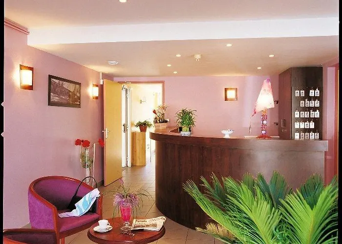 Brit Les Alizes Hotell 3*