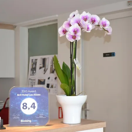 Brit Les Alizes Hotel 3*